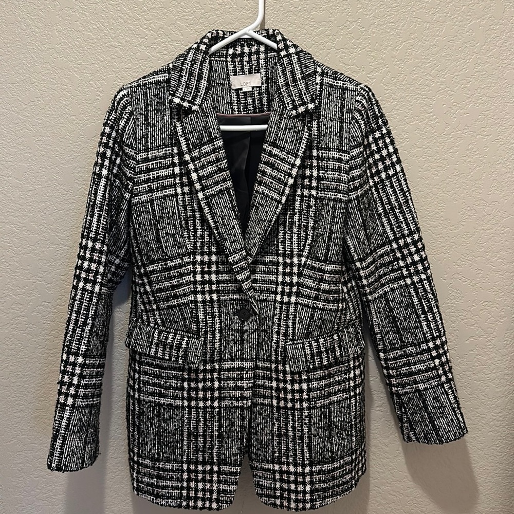 Loft Blazer in Plaid with Light Pink Detail
